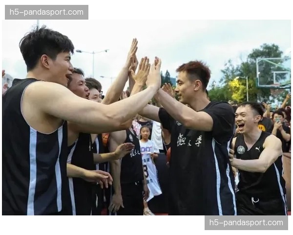 赵继伟拼至抽筋被搀扶离场，浙江主场球迷起立鼓掌致意